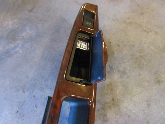 1997 Audi A8 Rear RH Passenger Door Switch 4D0959528