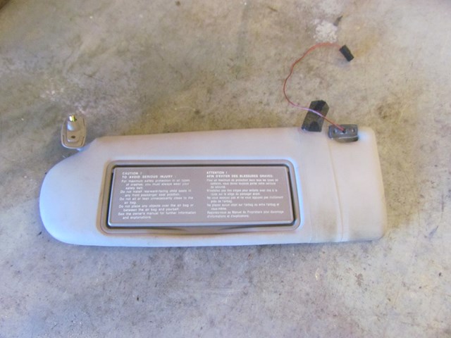 1997 Audi A8 LH Driver Illuminated Sun Visor