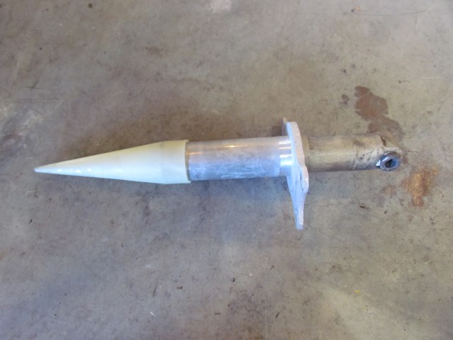 1997 Audi A8 Front RH Bumper Reinforcement Mount 4D0807271