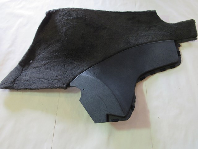 1997 Audi A8 RH Passenger Kick Panel w/Carpet 4D1863306