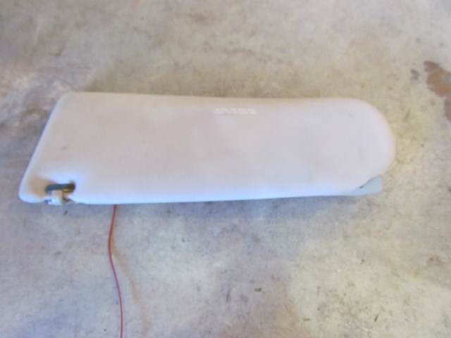 1997 Audi A8 RH Passenger Illuminated Sun Visor