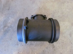 1997 Audi A8 MAF Housing- HOUSING ONLY-077133471