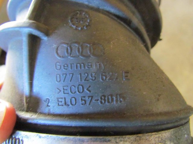 1997 Audi A8 Air Tube Duct-Oval End-077129627E