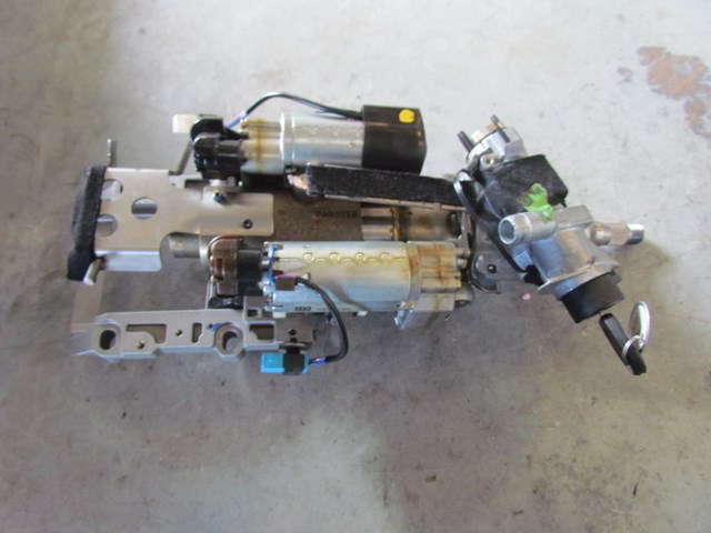 1997 Audi A8 Steering Column w/Key 4D0 419 502