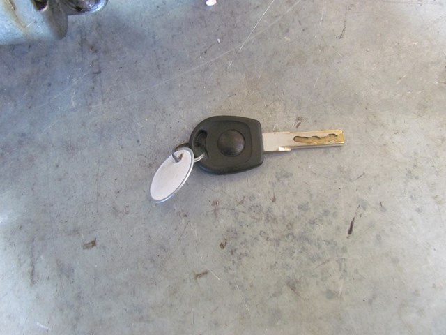 1997 Audi A8 Steering Column w/Key 4D0 419 502
