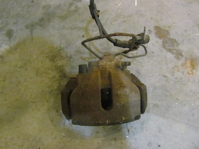 1997 Audi A8 Front RH Passenger Caliper