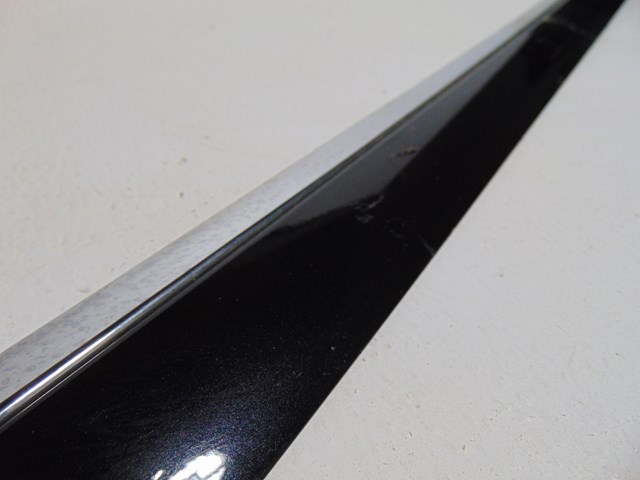 2008 Audi A8L D3 Front RH Pass Door Moulding