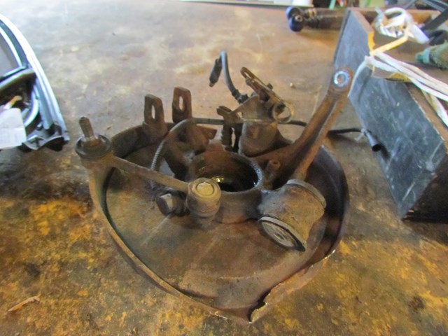 1997 Audi A8 Rear RH Passenger Spindle