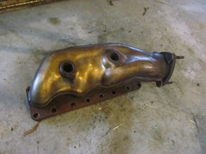 1997 Audi A8 LH Driver Exhaust Manifold