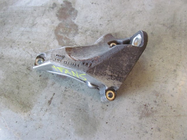 1997 Audi A8 RH Passenger Transmission Mount OEM 4D0399113