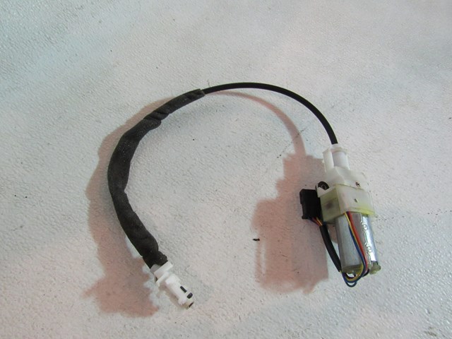 1997 Audi A8 Front RH Passenger Seat Belt Adjust Motor