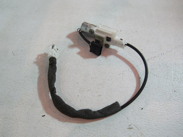 1997 Audi A8 Front RH Passenger Seat Belt Adjust Motor