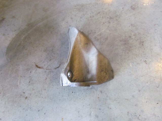 1997 Audi A8 LH Driver Transmission Bracket 4D0399114J