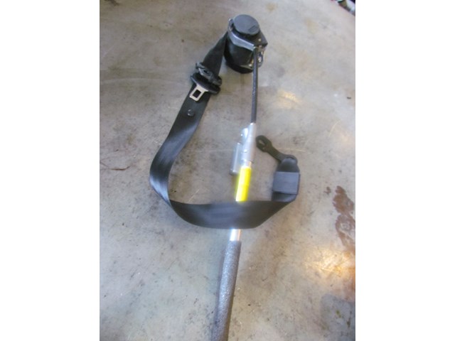 1997 Audi A8 Front LH Driver Seat Belt Retractor