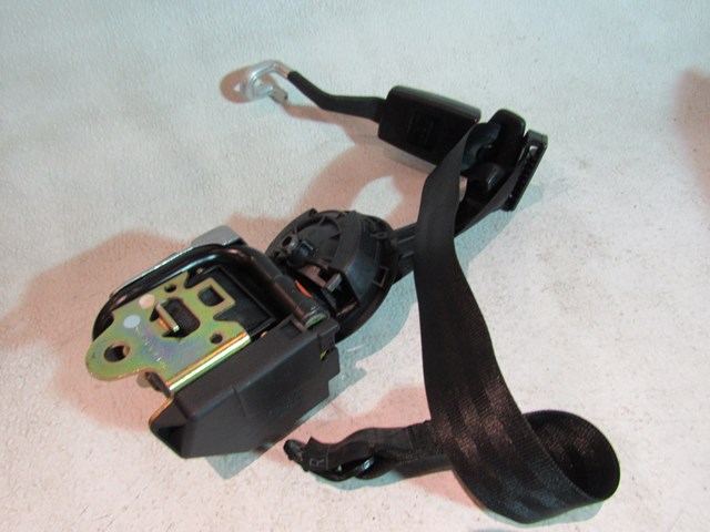 1997 Audi A8 Rear RH Passenger Seat Belt & Buckle