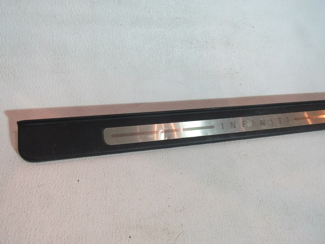 2010 Infiniti G37 Convertible RH Pass Door Sill Trim 769B0 JJ50B