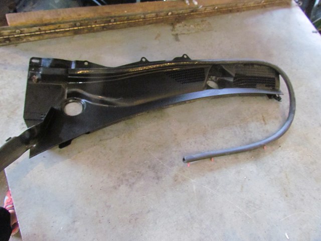 2010 Infiniti G37 Convertible LH Wiper Cowl w/ Seal 66863 JK61A