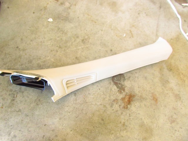2010 Infiniti G37 Convertible RH Passenger Interior A Pillar Trim 
