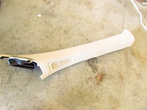 2010 Infiniti G37 Convertible RH Passenger Interior A Pillar Trim 