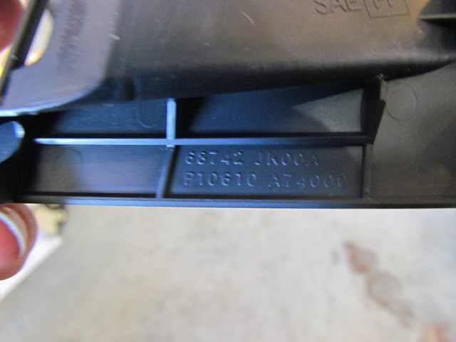 2010 Infiniti G37 Convertible RH Dash Defrost Vent 68742 JK00A