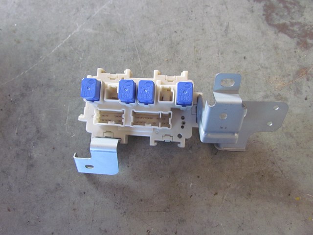 2010 Infiniti G37 Convertible Interior Fuse Box 1NF0A