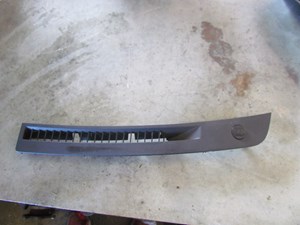 2010 Infiniti G37 Convertible LH Driver Dash Defrost Vent 68743 JK00A