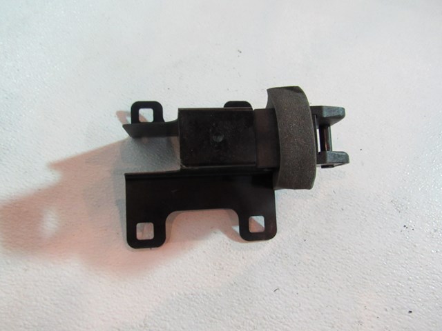 2010 Infiniti G37 LH Driver Convertible Top Trunk Latch