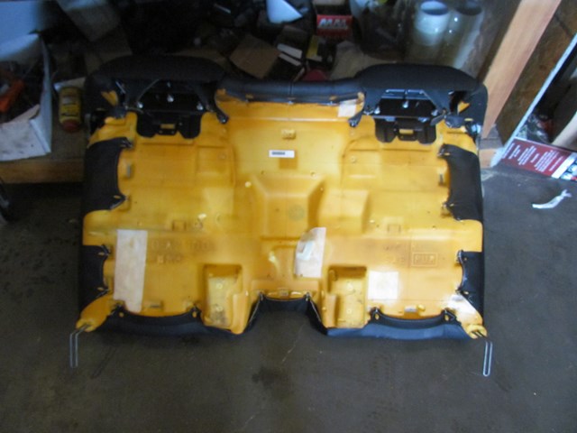 2010 Infiniti G37 Convertible Rear Seat Back