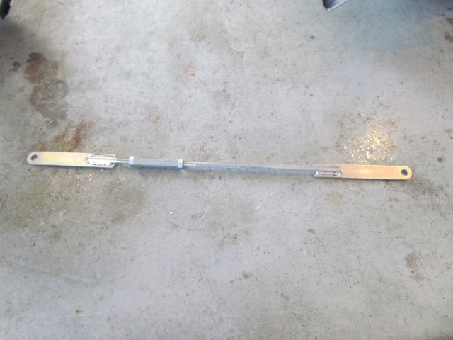 2010 Infiniti G37 Convertible RH Passenger Trunk Brace