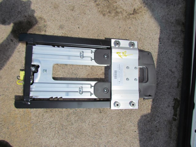 2010 Infiniti G37 Convertible Rear RH  Seat Reinforcement