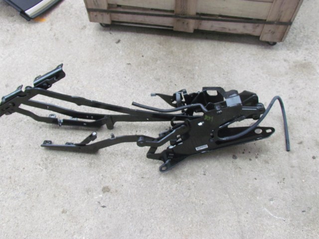 10 Infiniti G37 Convertible RH Passenger Top Actuator Hinge