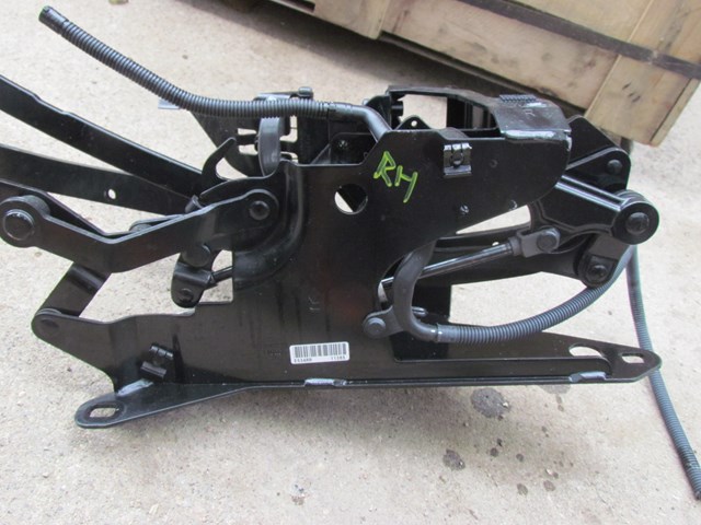 10 Infiniti G37 Convertible RH Passenger Top Actuator Hinge