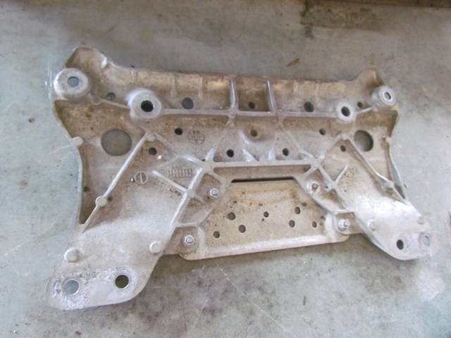 2010 Infiniti G37 Convertible Front Subframe Undertray Subframe