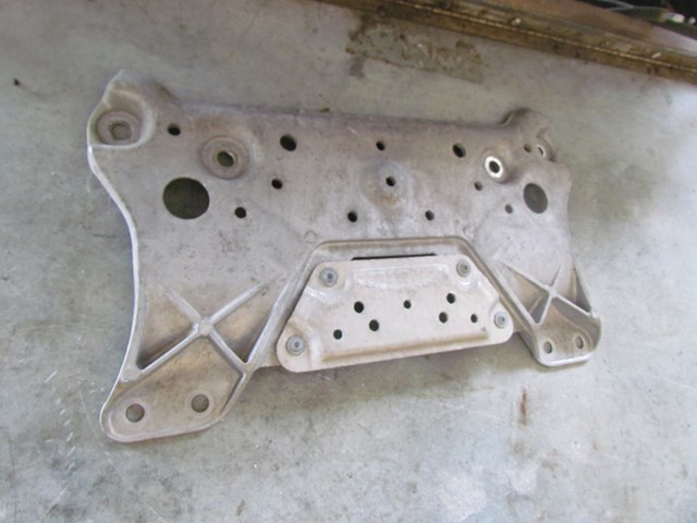 2010 Infiniti G37 Convertible Front Subframe Undertray Subframe