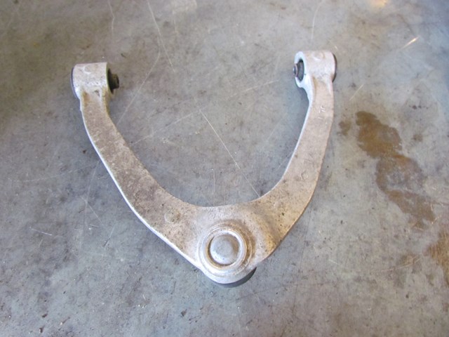 2010 Infiniti G37 Convertible LH Driver Front Upper Control Arm