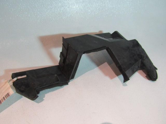 2010 Infiniti G37 Convertible RH Passenger Radiator Air Duct