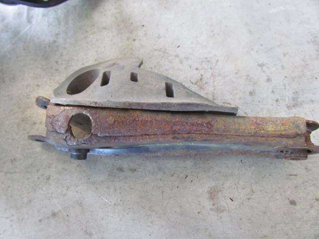 10 Infiniti G37 Convertible Rear RH Lower Control Transverse Arm