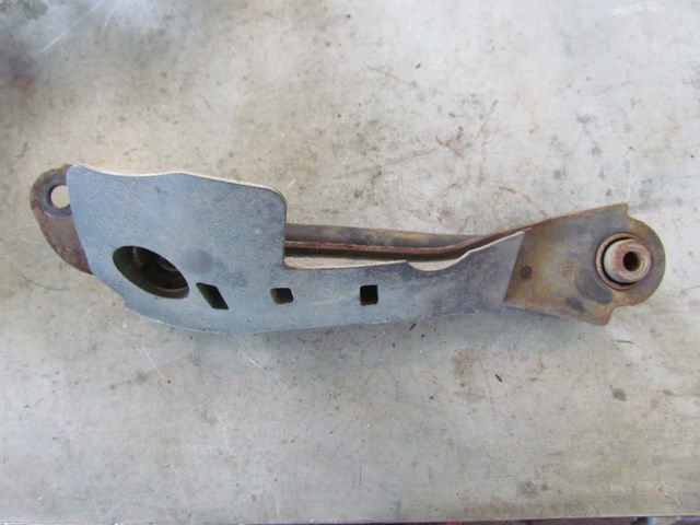 10 Infiniti G37 Convertible Rear RH Lower Control Transverse Arm