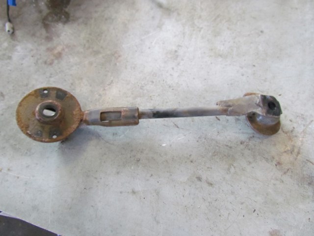 2010 Infiniti G37 Convertible Rear RH Rear Subframe Stay Arm