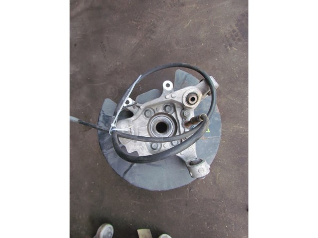 2010 Infiniti G37 Convertible Rear LH Driver Spindle