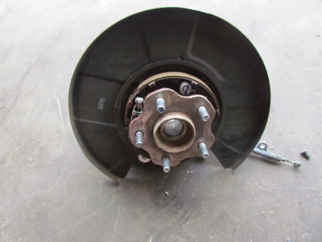 2010 Infiniti G37 Convertible Rear RH Passenger Spindle