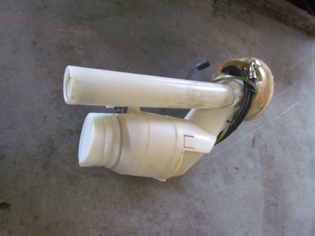 1997 Audi A8 Fuel Pump Assembly 4D0 201 775