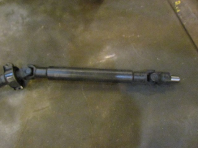 2010 Infiniti G37S Convertible RWD Auto Driveshaft 