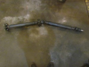 2010 Infiniti G37S Convertible RWD Auto Driveshaft 