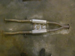 2010 Infiniti G37S Convertible Exhaust Resonator Broken Studs