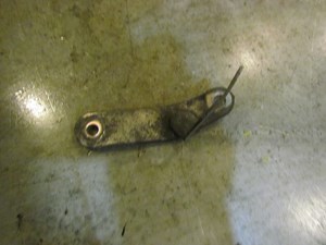 2010 Infiniti G37 Convertible Alternator Bracket