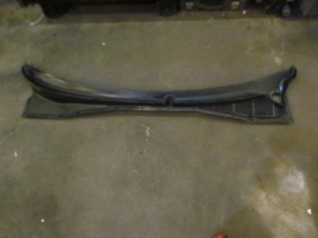 2005 Subaru Baja Wiper Cowl 91411AE01A