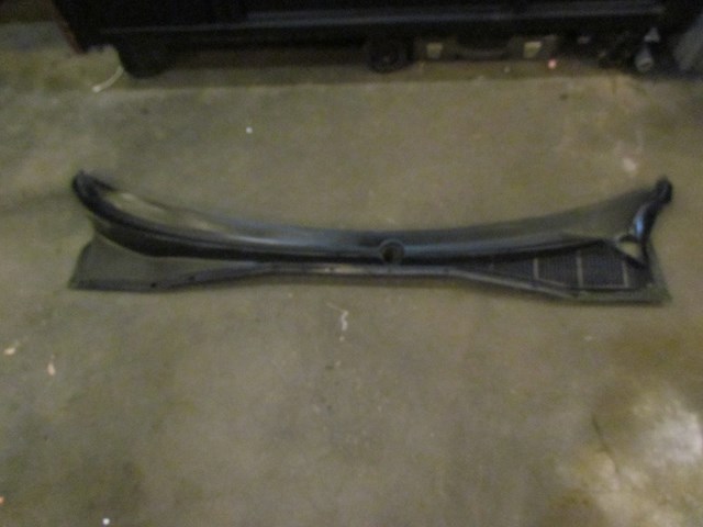 2005 Subaru Baja Wiper Cowl 91411AE01A