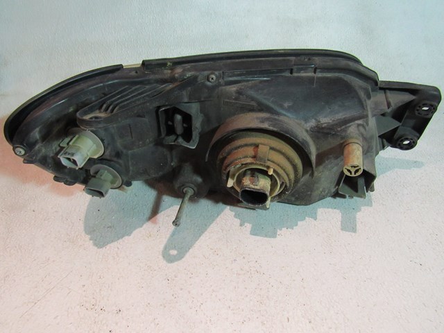 2005 Subaru Baja LH Driver Headlight