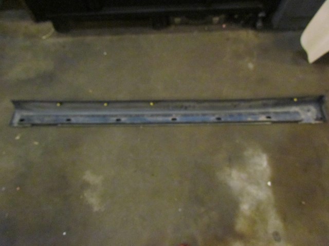 2005 Subaru Baja LH Driver Side Skirt